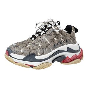 Gucci x Balenciaga Triple S Sneaker 'The Hacker Project'
Balenciaga, Sneakers.